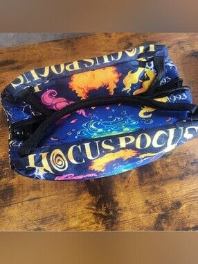 Bundle Disney Hocus Pocus Black Faux Leather Crossbody Messenger Bag/Lunch Bag